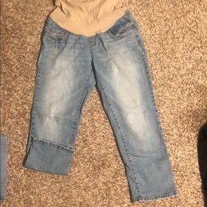 Maternity denim capris
